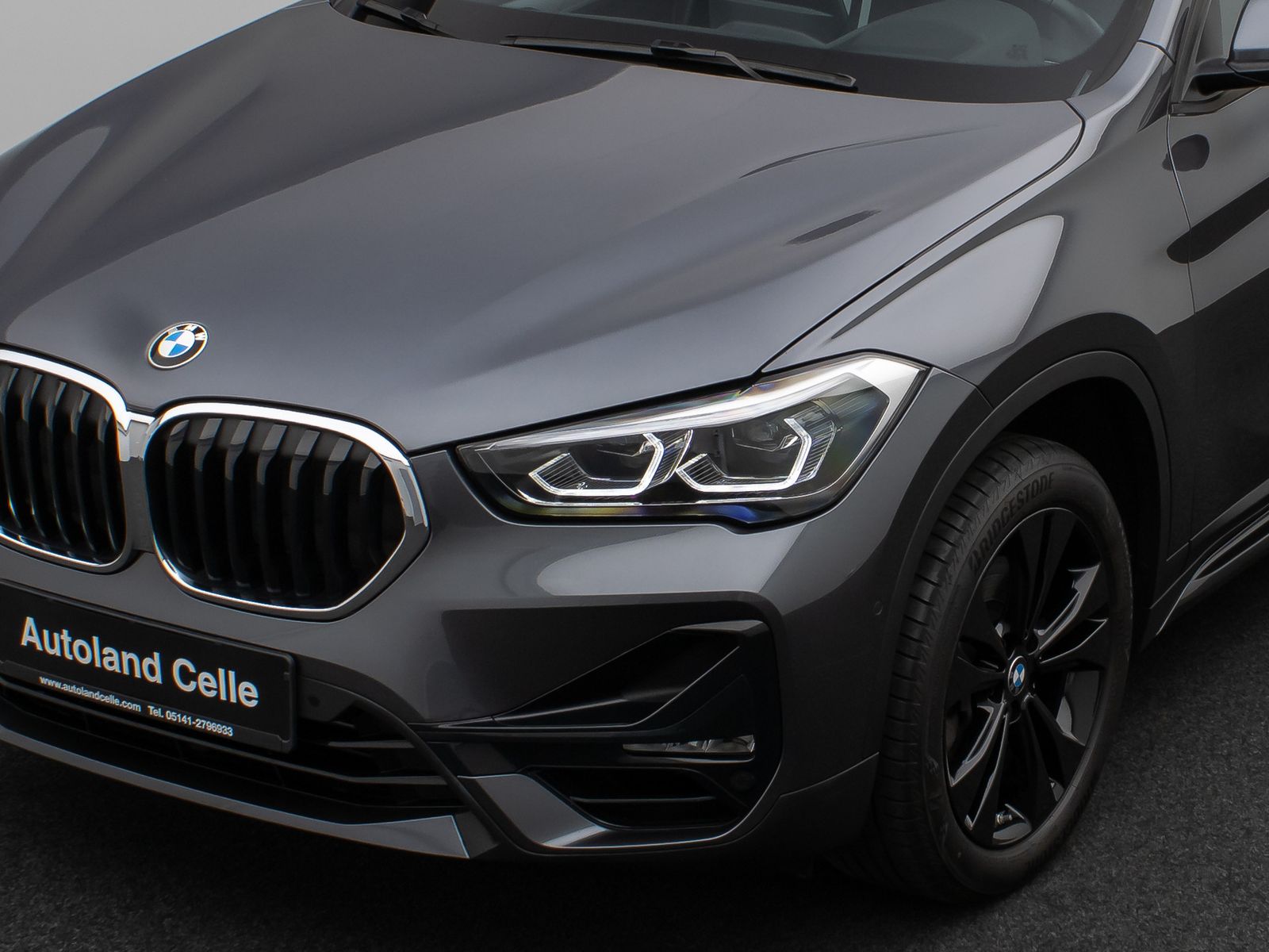 Fahrzeugabbildung BMW X1 sD20i SportLine Kamera HUD DAB HiFi Alarm LED