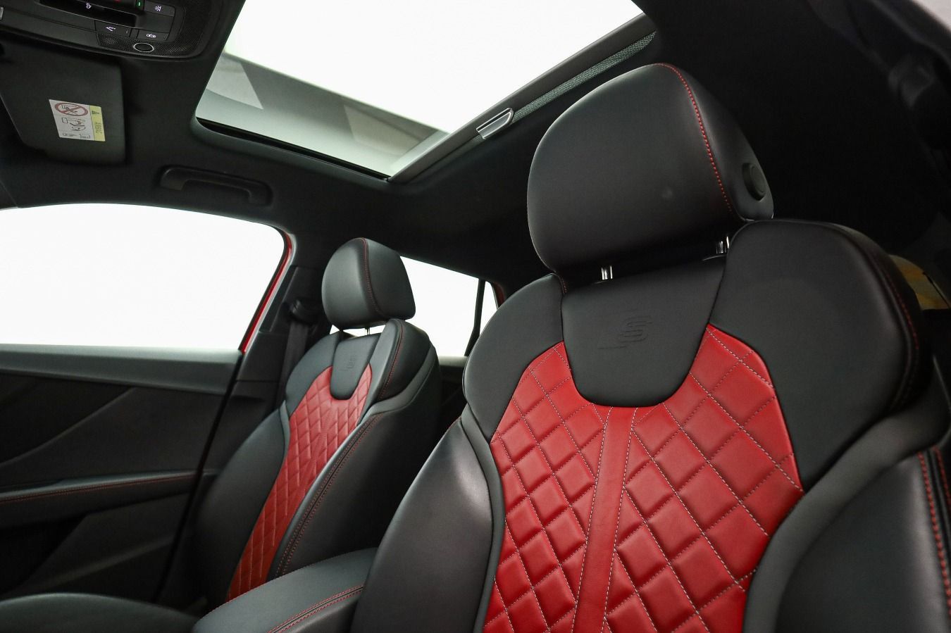 Audi SQ2 - Bild 23