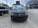Volkswagen T6 Multivan Comfortline 4Motion - Volkswagen T6 Multivan: Comfortline