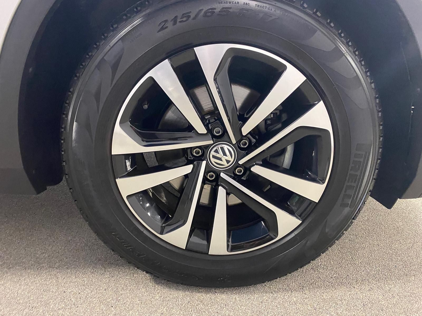 Fahrzeugabbildung Volkswagen Tiguan Comfortline Android Auto+APP+NAVI+ACC+PDC