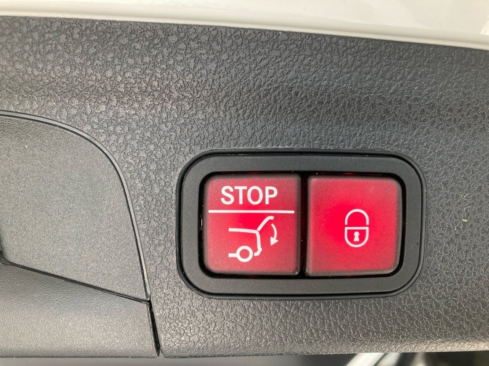 Fahrzeugabbildung Mercedes-Benz GLE 450 AMG 4M*Airmatic*Distro*Pano*HUD*AHK*360°