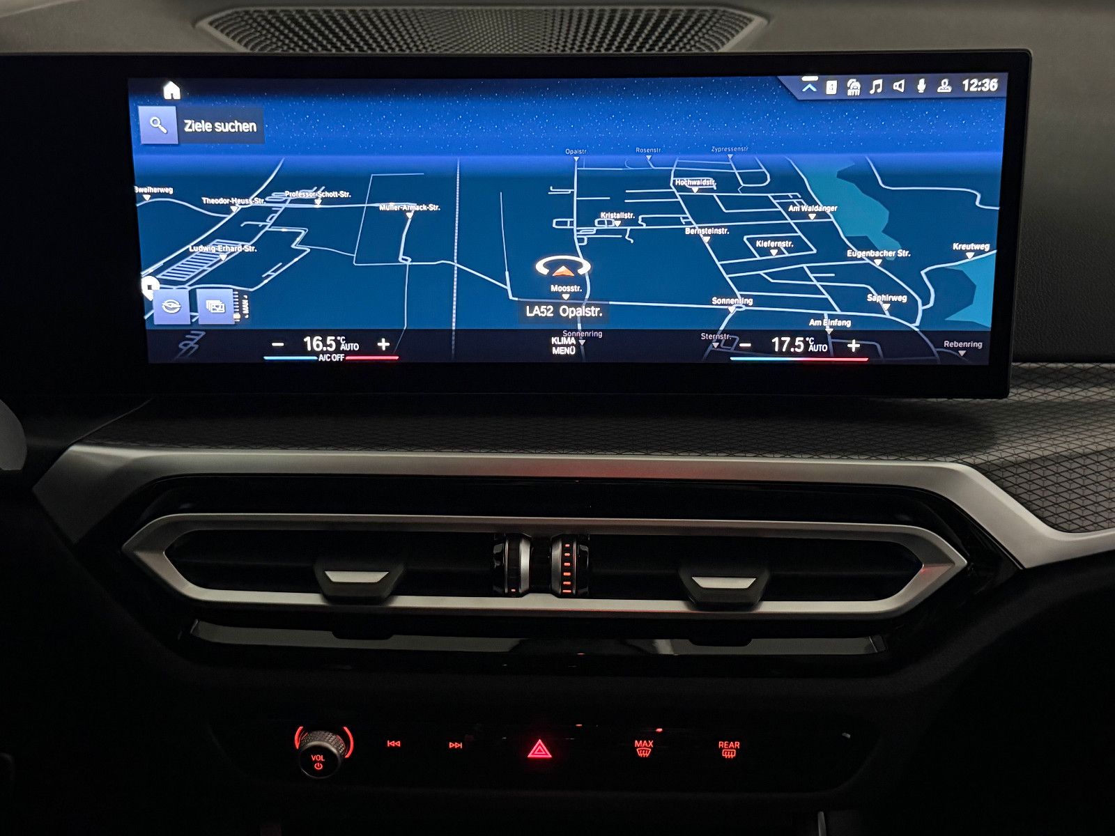 Fahrzeugabbildung BMW 330 i M SPORT/LED/DAB/KAMERA/ACC/CURVED DISPLAY