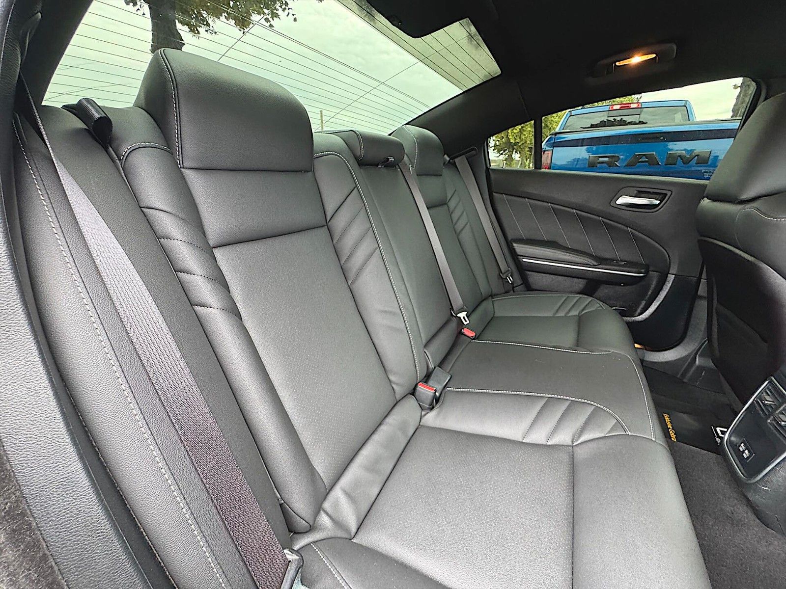 Fahrzeugabbildung Dodge Charger 6.4 V8 SRT R/T SCAT PACK Performance