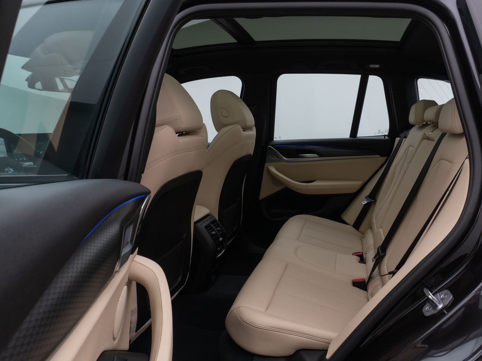 Fahrzeugabbildung BMW X3 xD20d  M Sport Laser Panorama 360°HUD DAB 19"