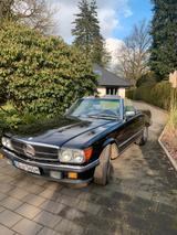 Mercedes-Benz SL 560 - schwarze Mercedes-Benz SL 560