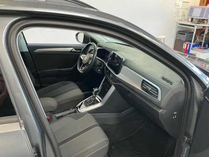 Fahrzeugabbildung Volkswagen T-Roc Life TSI DSG *AHK*Cam*LED*PDC*Sitzhzg*ACC*