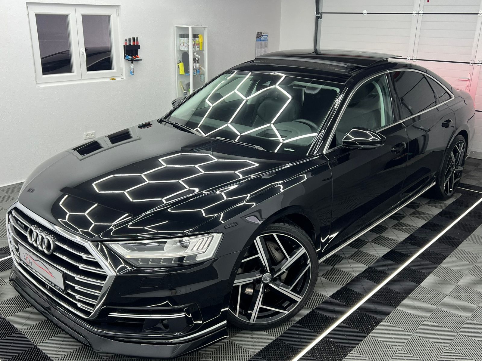 Fahrzeugabbildung Audi A8 50 TDI Quattro/MASSAGE FOND/TV FOND/ACC/VOLL