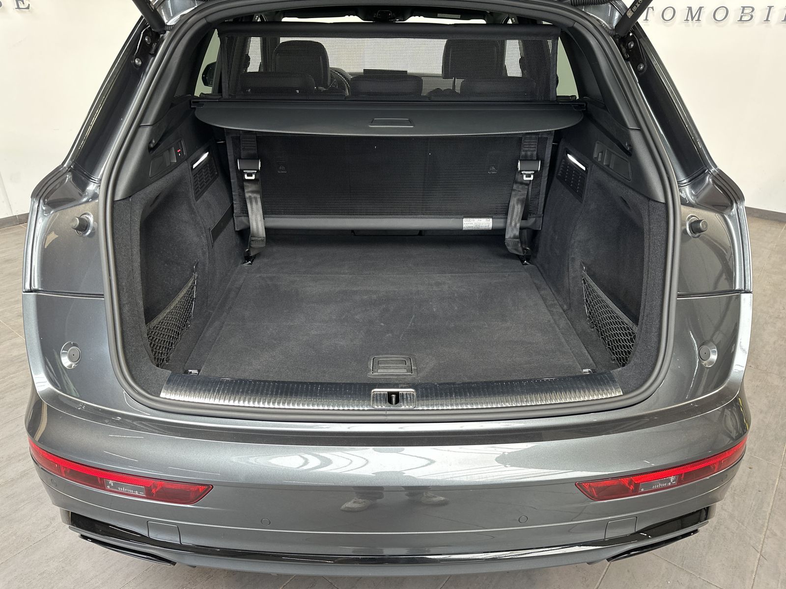 Fahrzeugabbildung Audi Q5 40 TDI S-Line Qu NAV+MATRIX+ACC+AHK+STHZG+VC