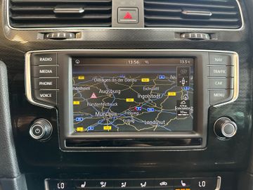 Volkswagen Golf *1.HAND*PANO*STHZ*AHK*ACC*NAV*2-ZONEN*