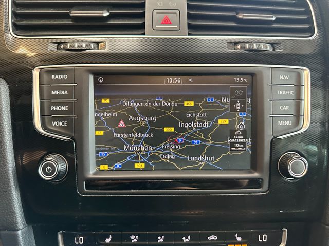 Volkswagen Golf *1.HAND*PANO*STHZ*AHK*ACC*NAV*2-ZONEN*