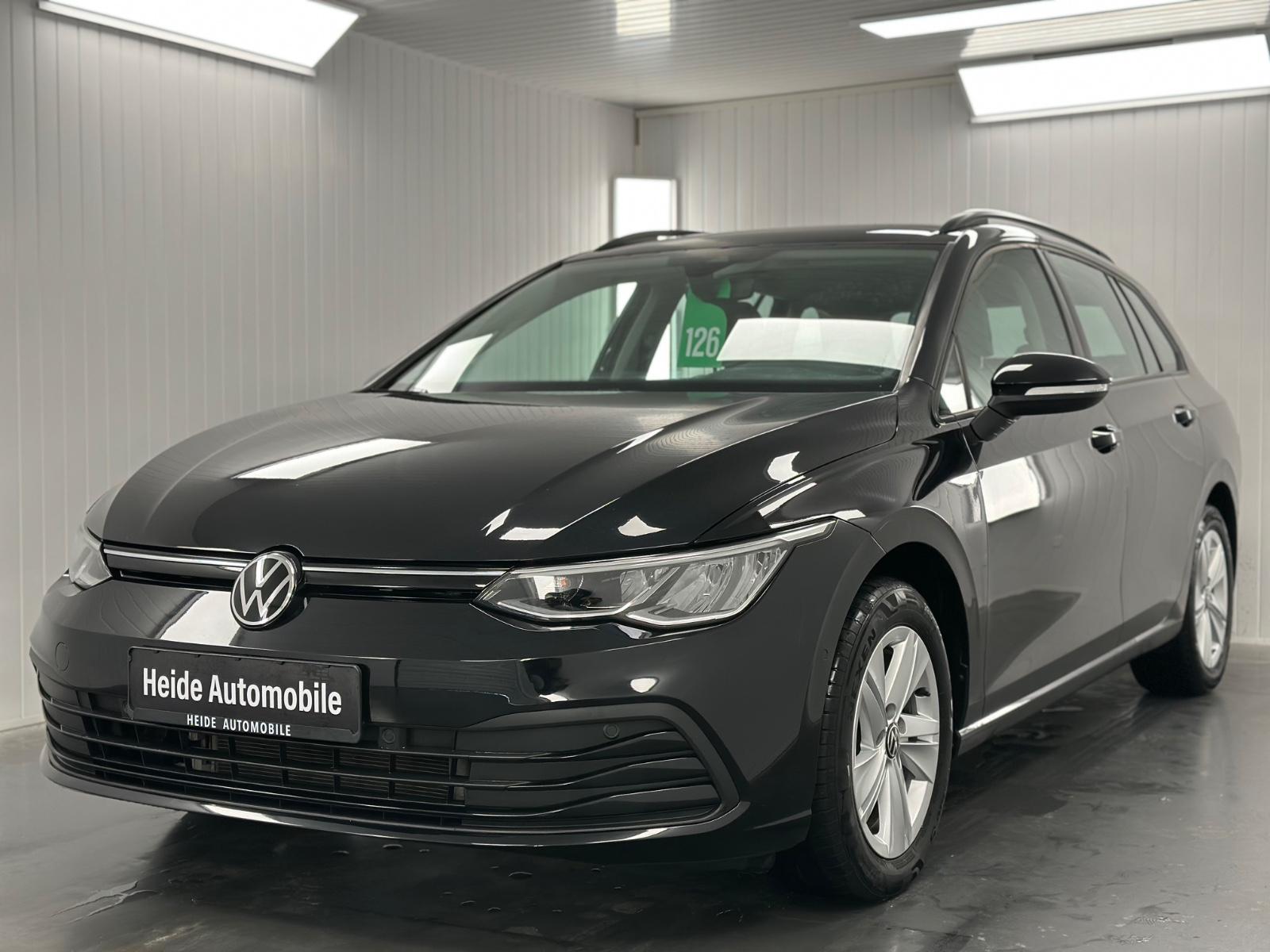 Volkswagen Golf VIII Variant Life 2.0 TDi Kamera ACC LED