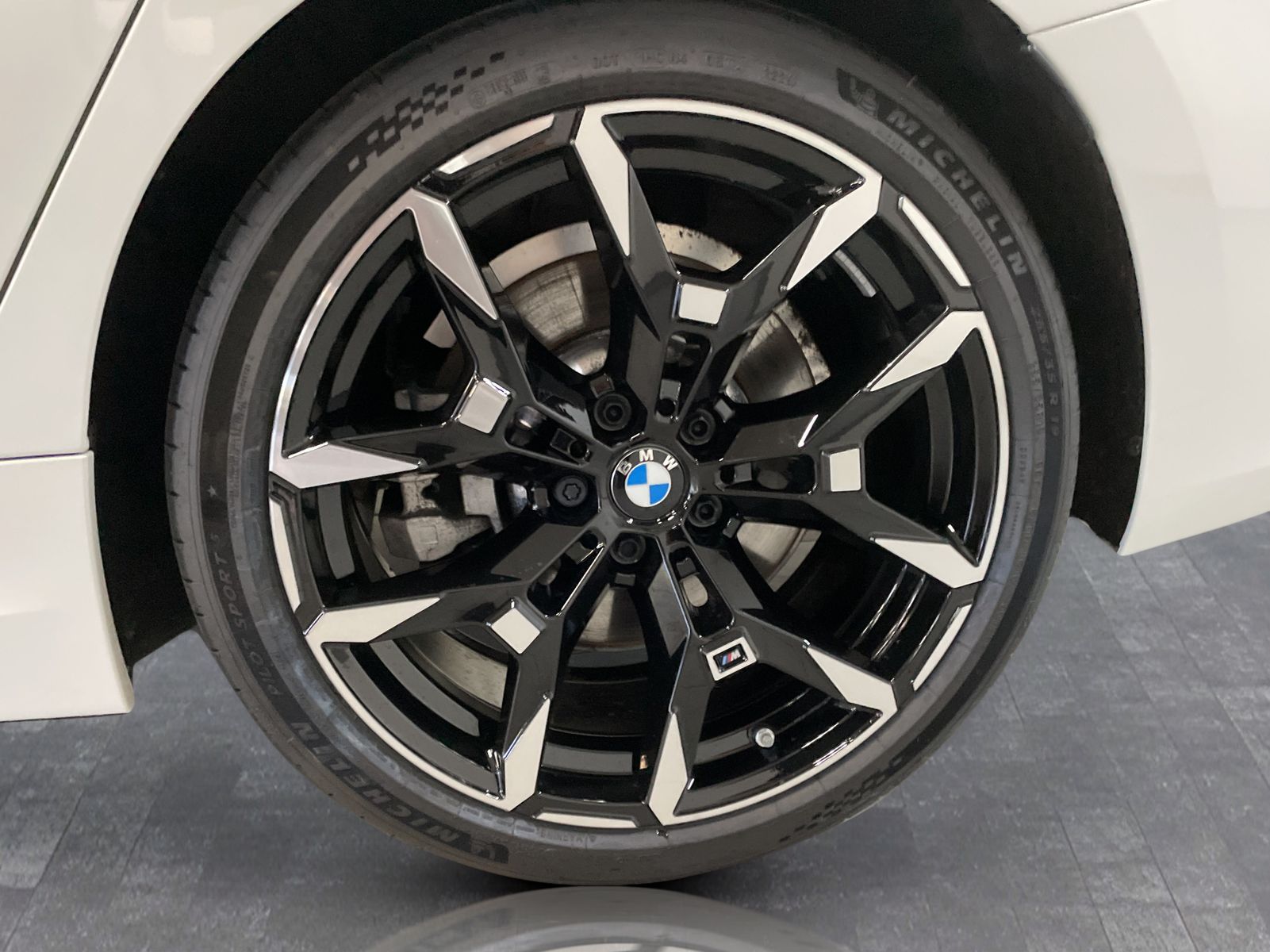 BMW 330 - Bild 14
