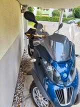 Piaggio MP3-400ie - PIAGGIO MP3 400