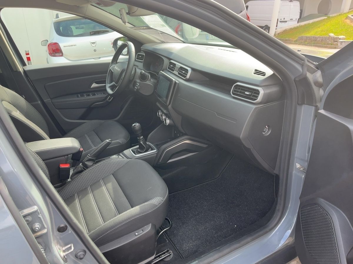 Fahrzeugabbildung Dacia Duster Journey Blue dCi 115 4x4 AHK SHZ Kamera