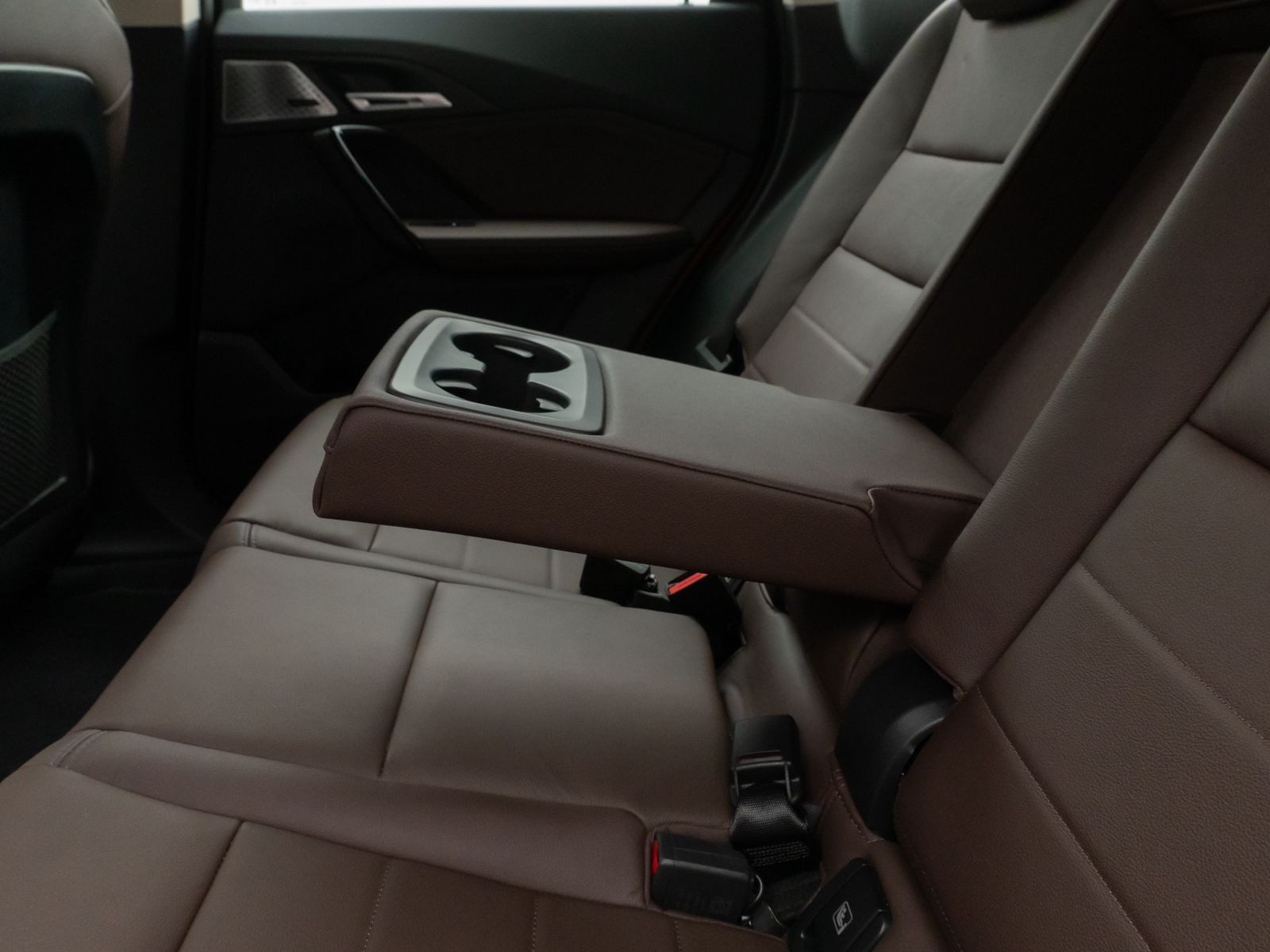 Fahrzeugabbildung BMW X1 xD30e ACC 360°HUD DAB Alarm H/K Sportsitz 18"