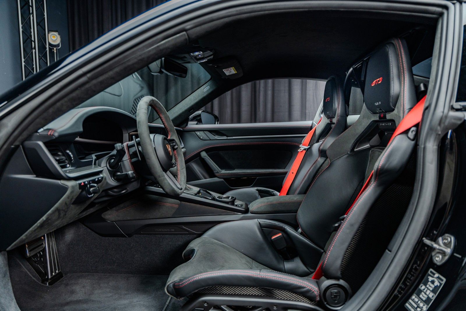 Fahrzeugabbildung Porsche GT3 + 1. Hand + 1.835 km + Lift + Carbon + BOSE