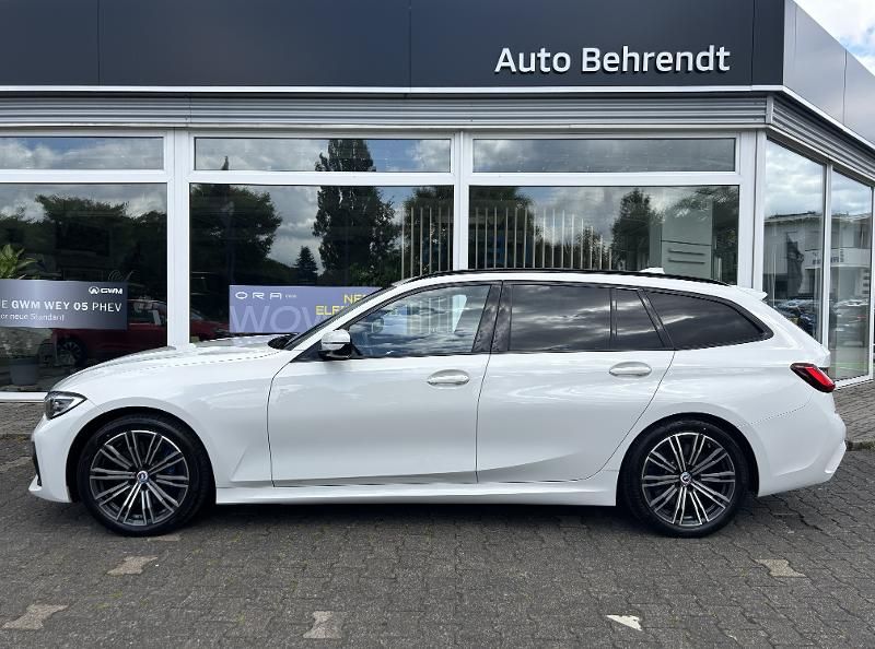 BMW 318i M Sport Touring AHK*Live Cockpit* foto 3