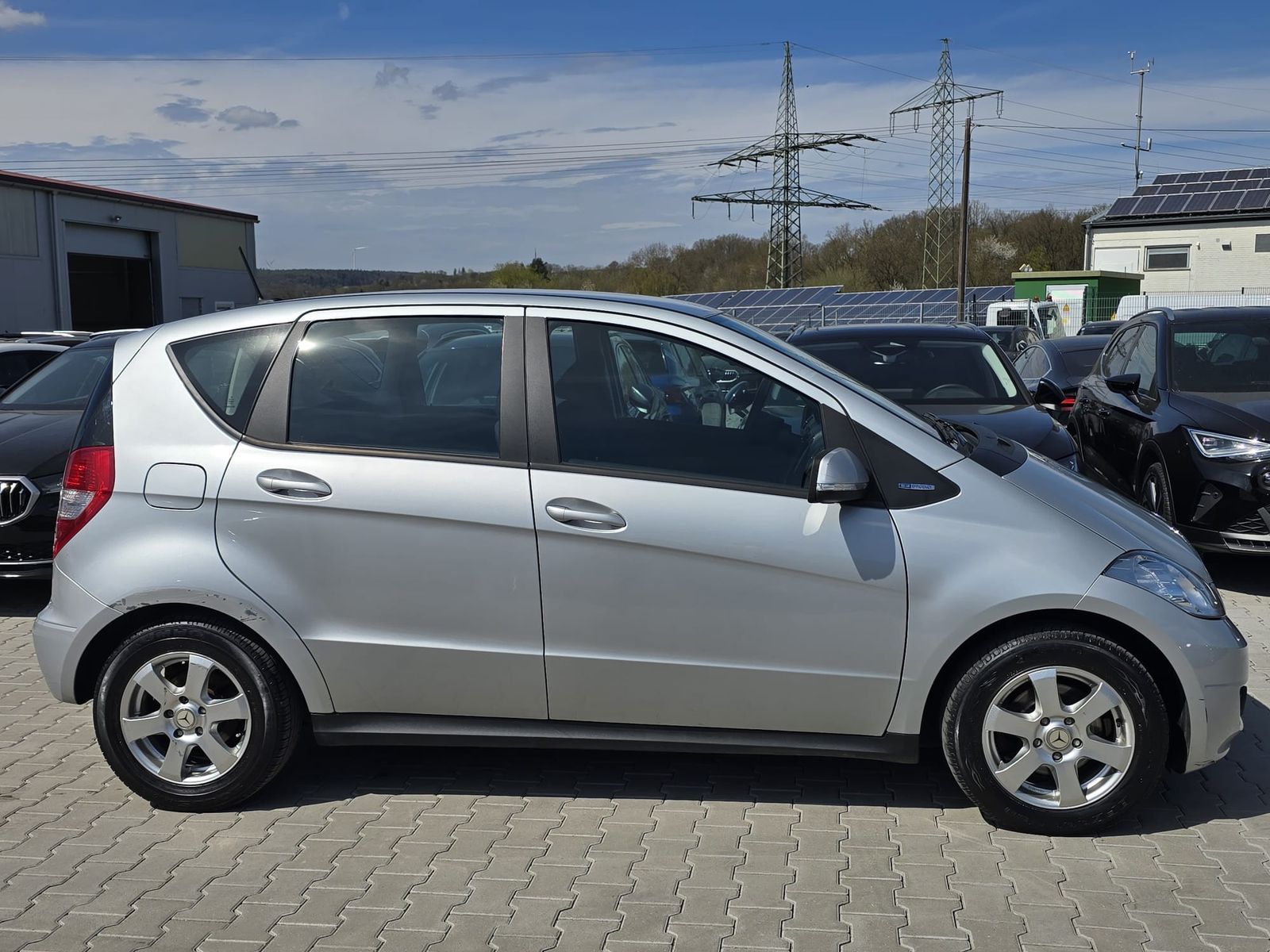 Fahrzeugabbildung Mercedes-Benz A 150 BlueEfficiency SHZ*BLUETOOTH*TÜV09-25