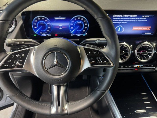 Mercedes-Benz EQA 300 Progressive 4M AHK 360° Ambi LED PTS Tot foto 5