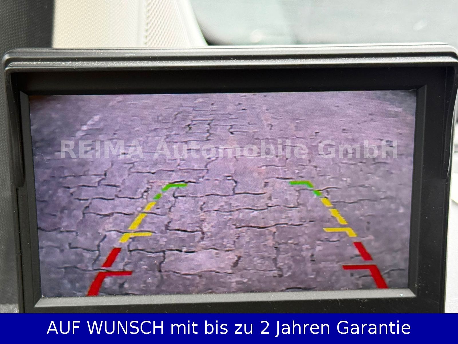 Fahrzeugabbildung Ford Transit Courier, Klima, Winterpaket, Navi