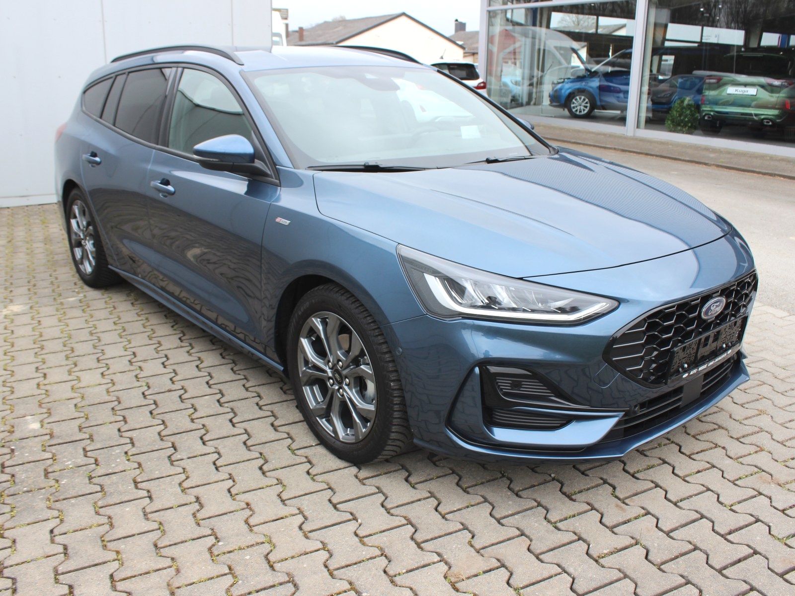 Fahrzeugabbildung Ford Focus ST-Line X 1,0 EcoBoost Mild Hybrid