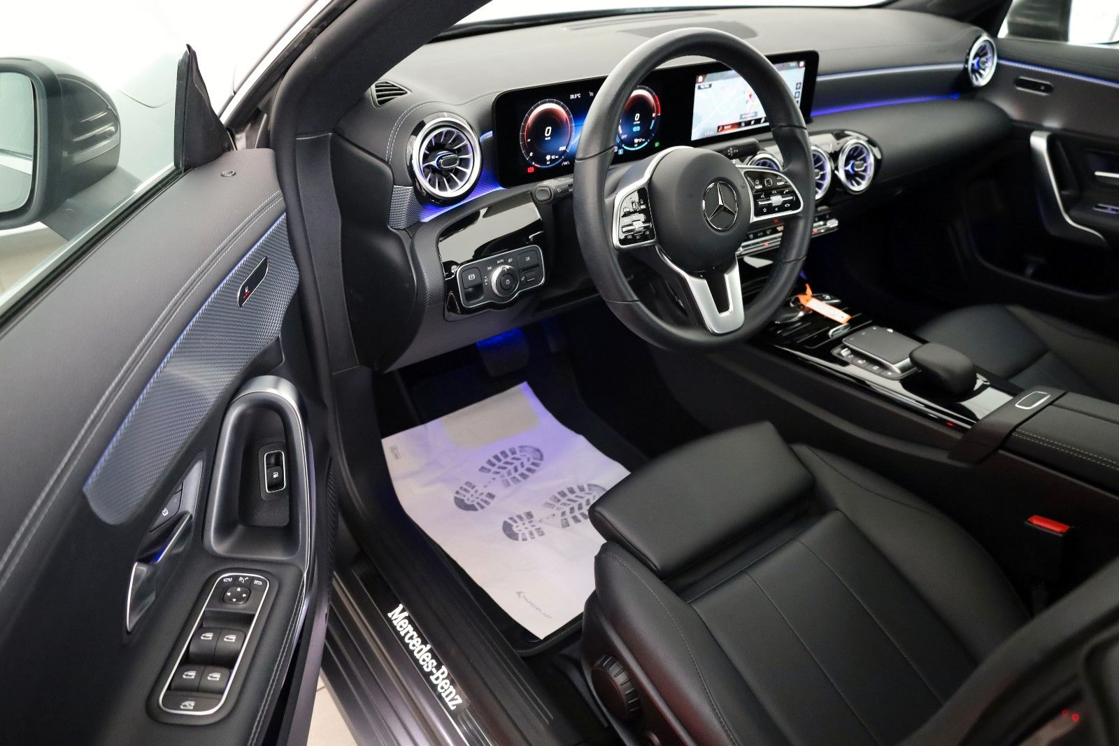 Fahrzeugabbildung Mercedes-Benz CLA 250e Progressive Coupe,Leder,Navi,LED,Kamera