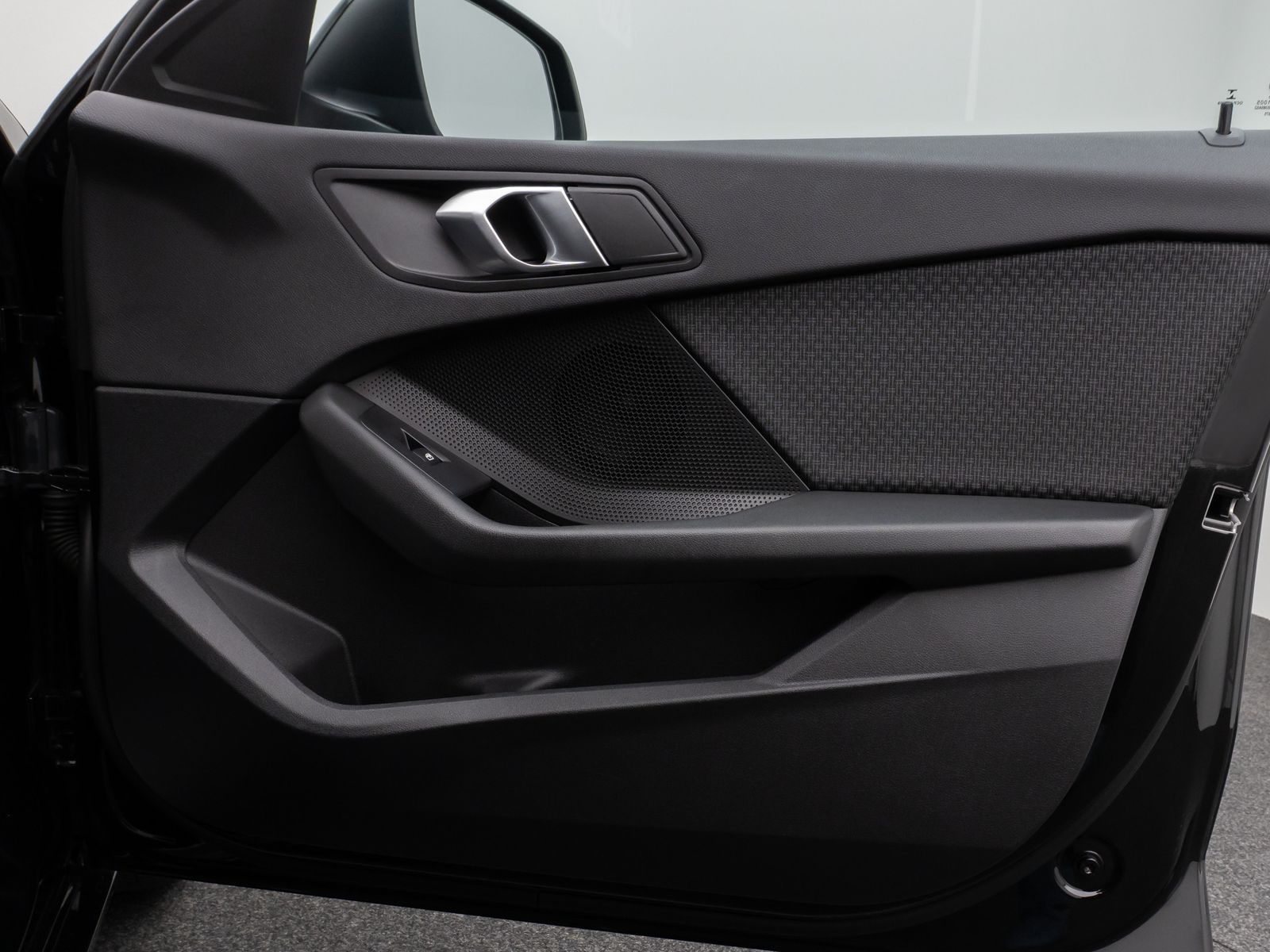 Fahrzeugabbildung BMW 118i PDC CockPitPro Alarm Geschwindigkeitsreg