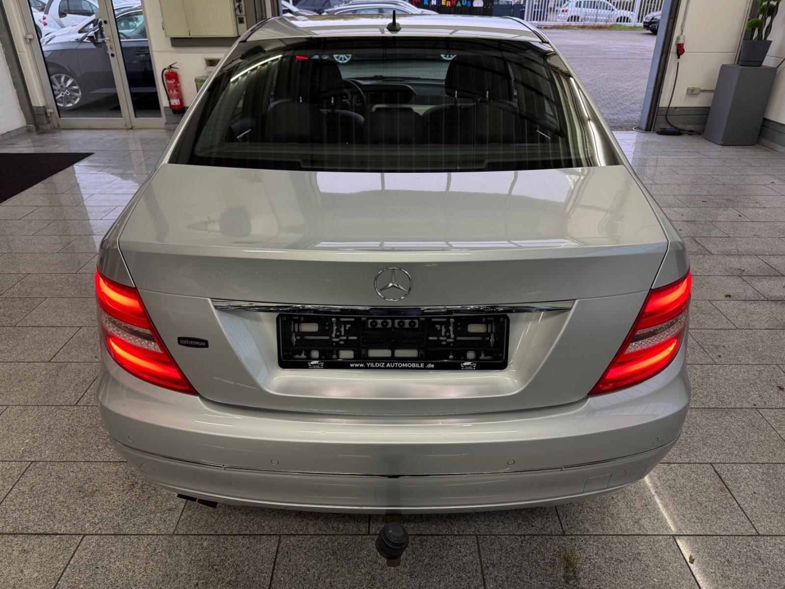 Mercedes-Benz C 180 CGI*LM*AUT*AVNTG*BI-XN*TMP*NAV*PTS*AHK*SHZ