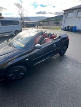 Peugeot 206 CC 1.6  - Peugeot 206 mit Benzin-Antrieb: Schwarz, Leder, Cabrio