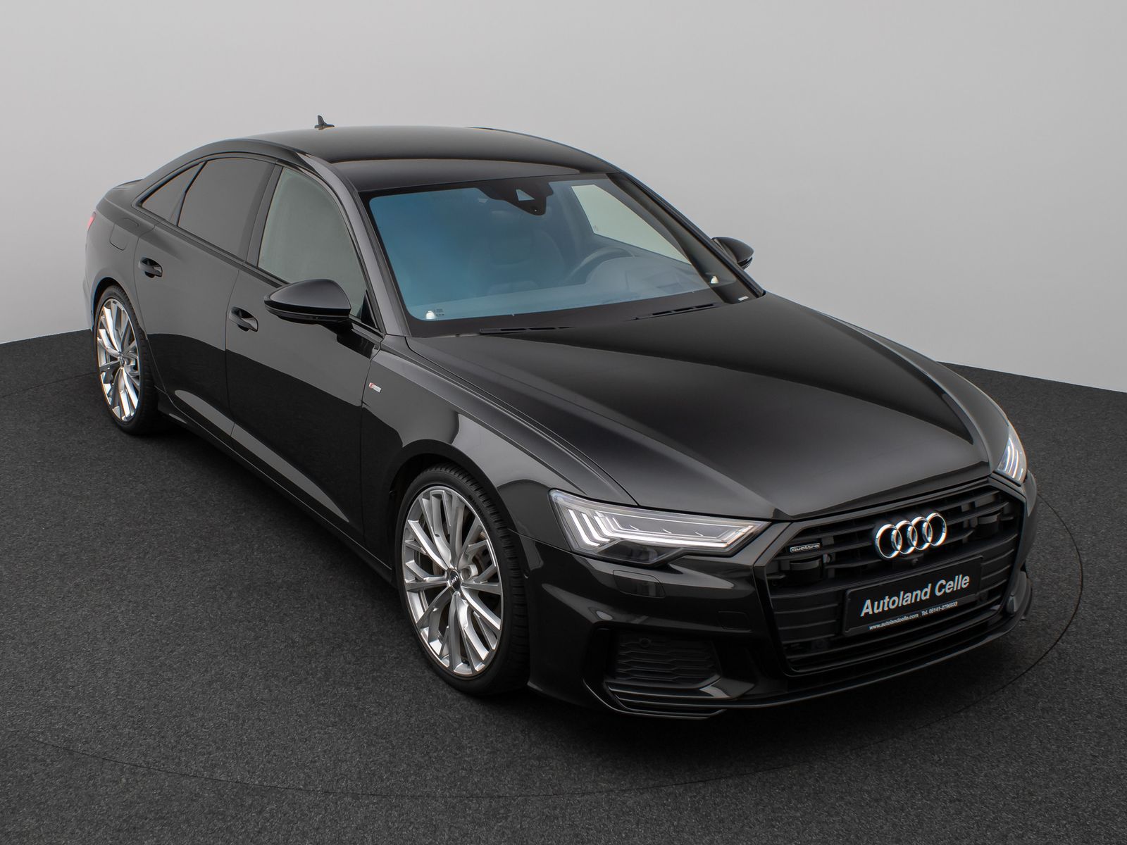 Fahrzeugabbildung Audi A6 Lim. 55 TFSI quattro S-Line + B&O SoftCl HUD
