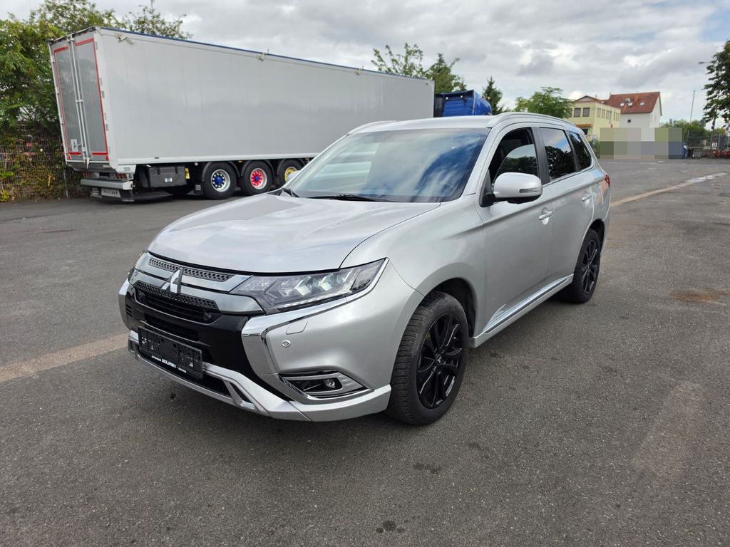 Image of Mitsubishi Outlander