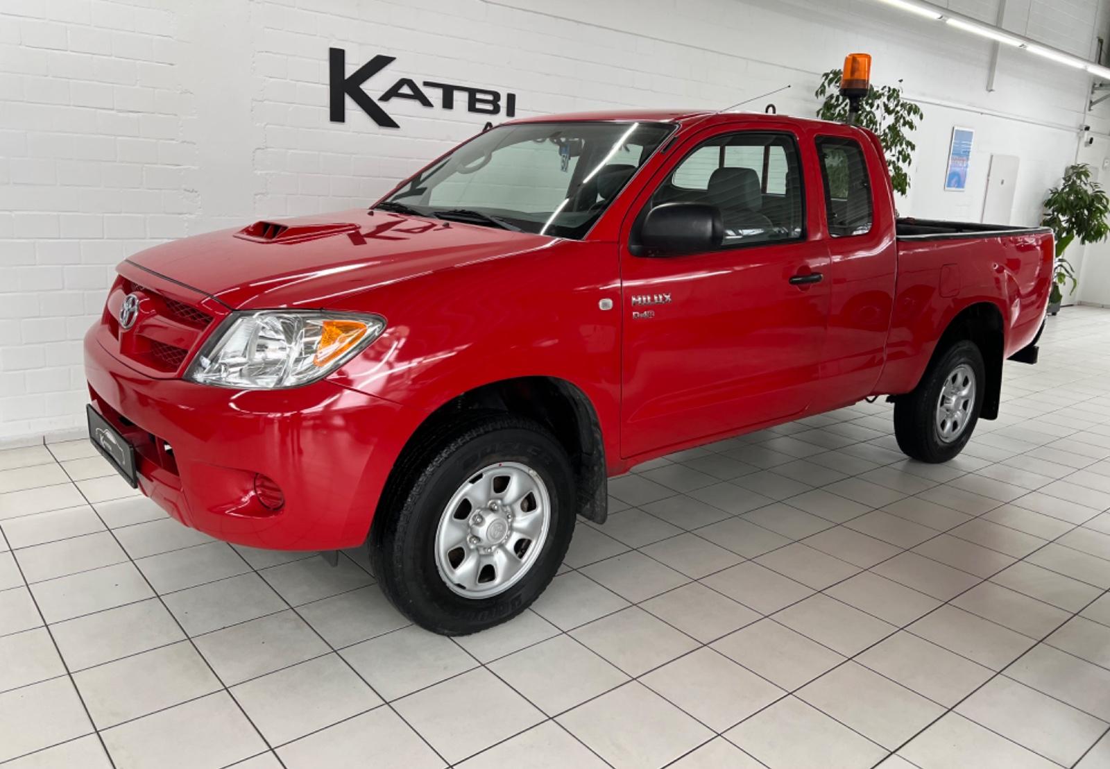 Toyota Hilux 2,5 Turbodiesel Extra Cab 4x4 HU neu