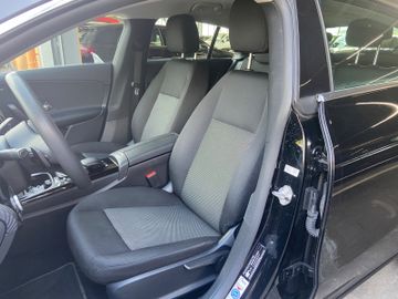 Mercedes CLA 180 Shooting Brake - 10