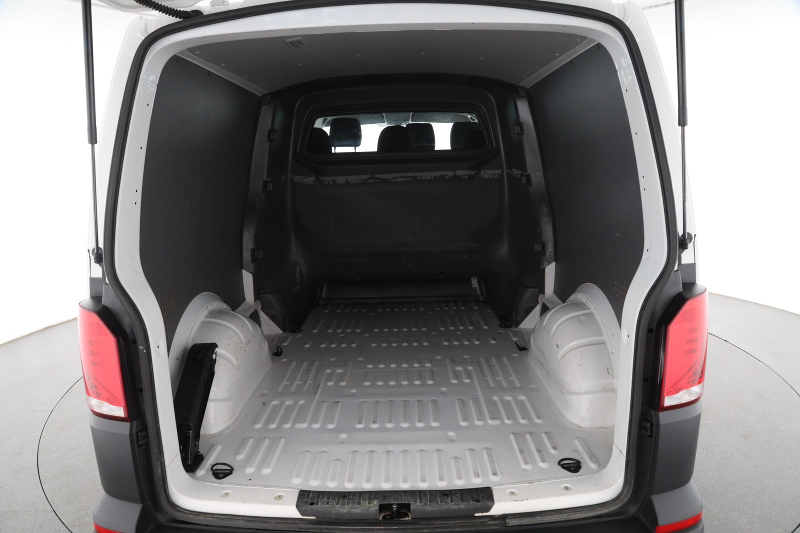 Volkswagen T6 Transporter - Bild 10