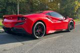 Ferrari F8-Tributo - rote Ferrari F8