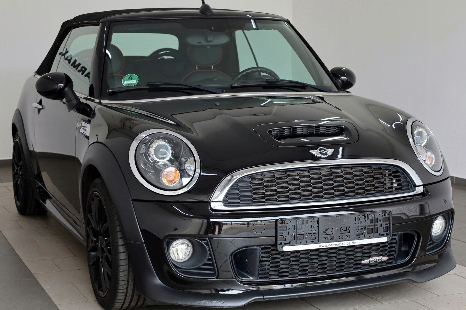Fahrzeugabbildung MINI John Cooper Works Cabrio Chili,Wired,Leder,Navi
