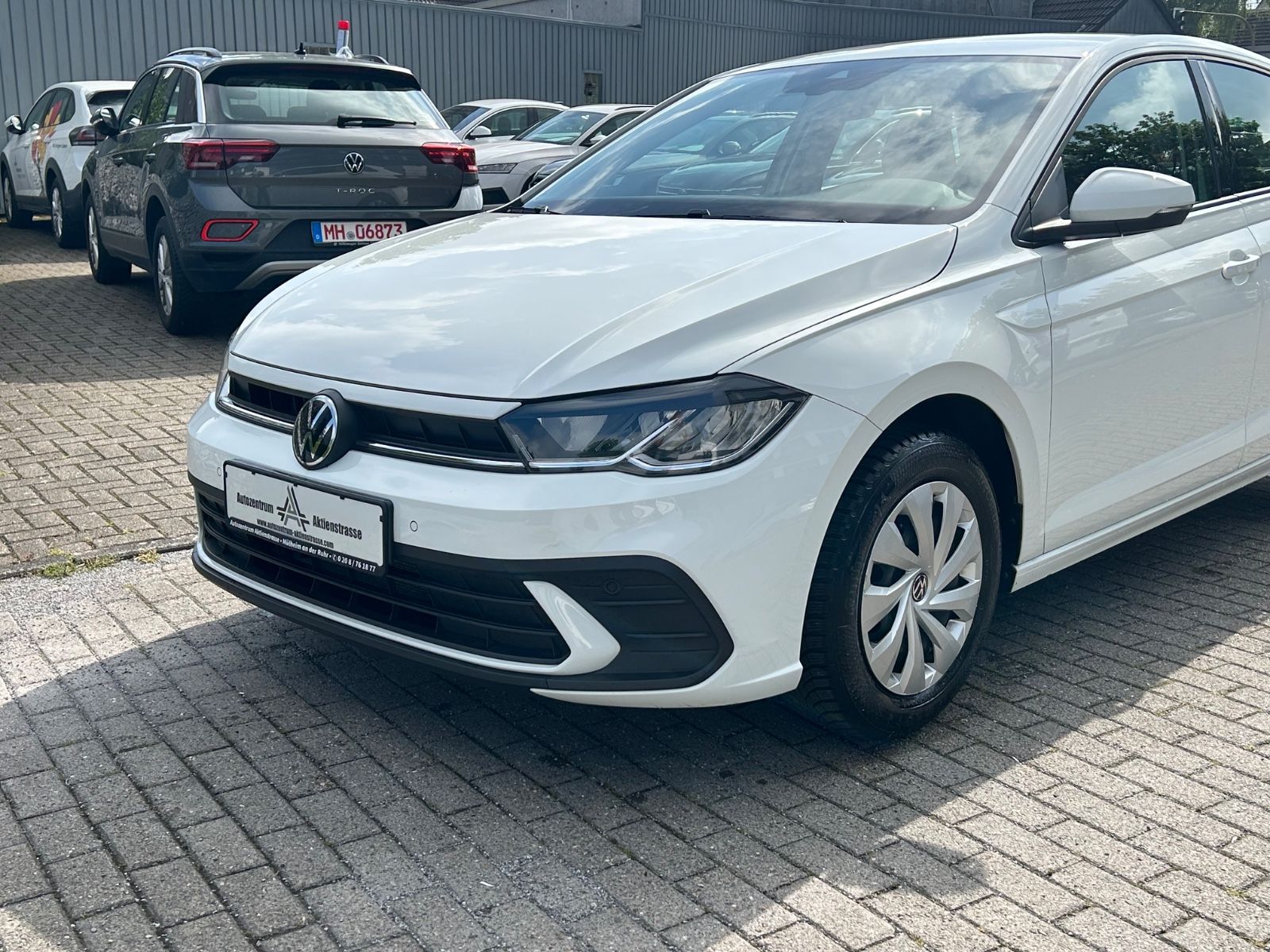 VW Polo VI Life NAVI PDC LED Sitzh DI Tacho 1. Ha