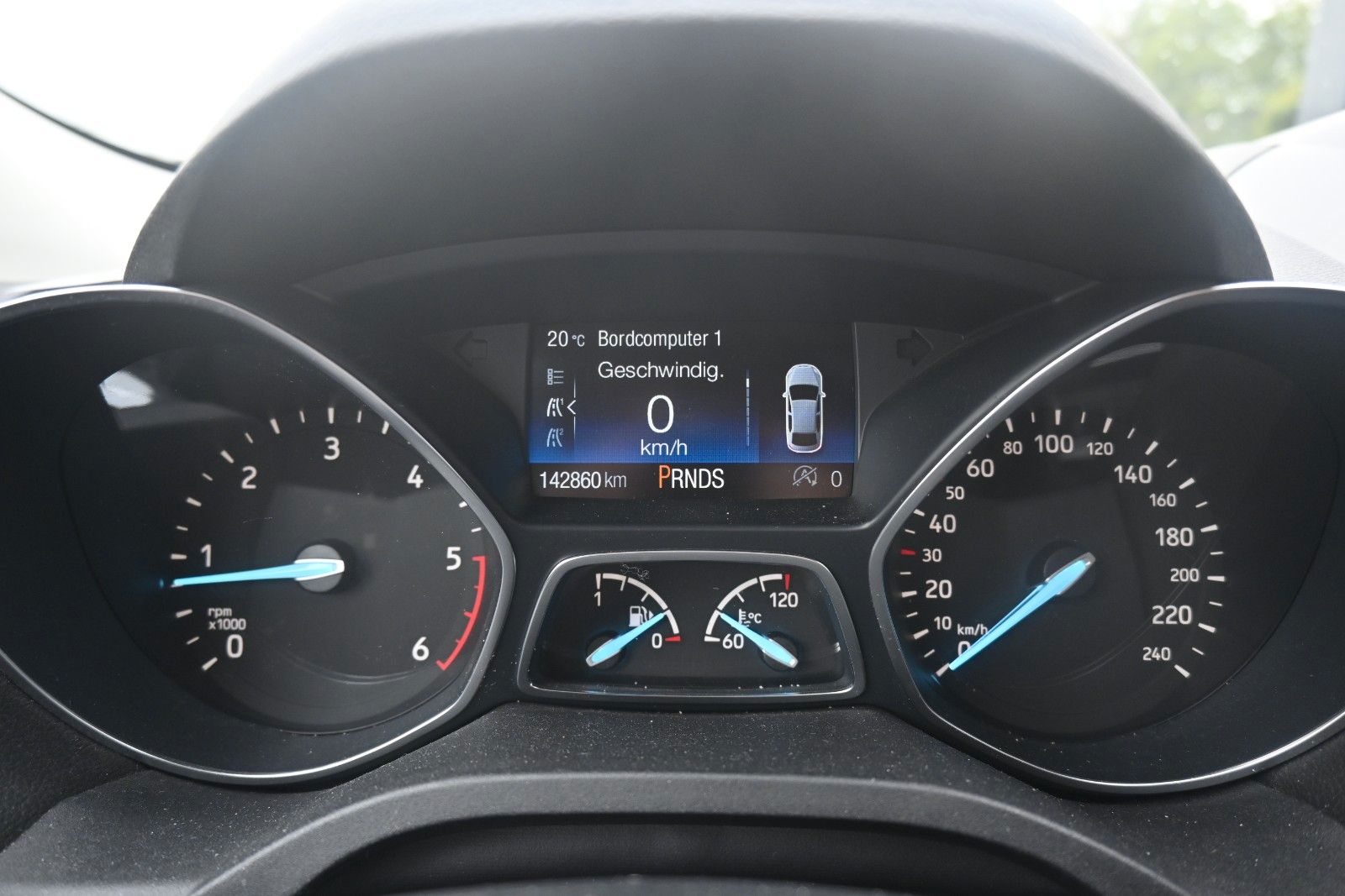Fahrzeugabbildung Ford Kuga  2.0 TDCi Autom. 4x4 Titanium*FSHZG*RFK*AHK