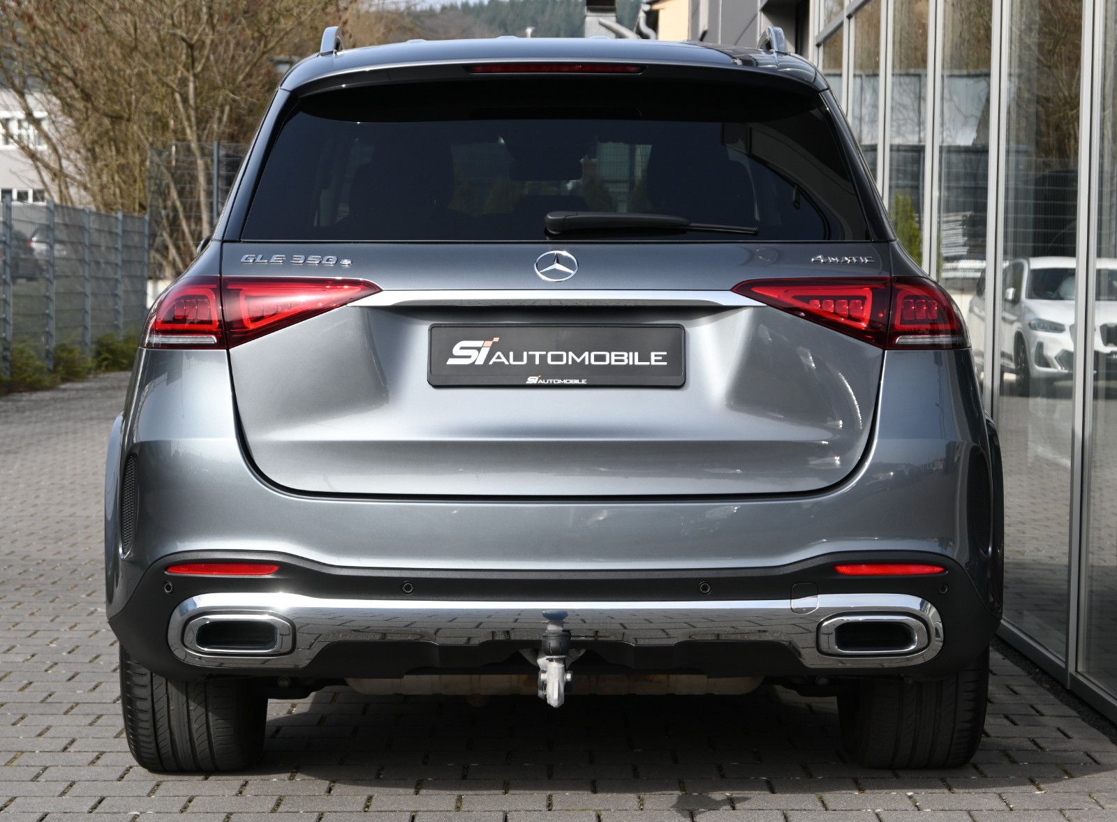 Fahrzeugabbildung Mercedes-Benz GLE 350 e 4M AMG °ACC°AHK°AIRMATIC°360°4-ZONEN