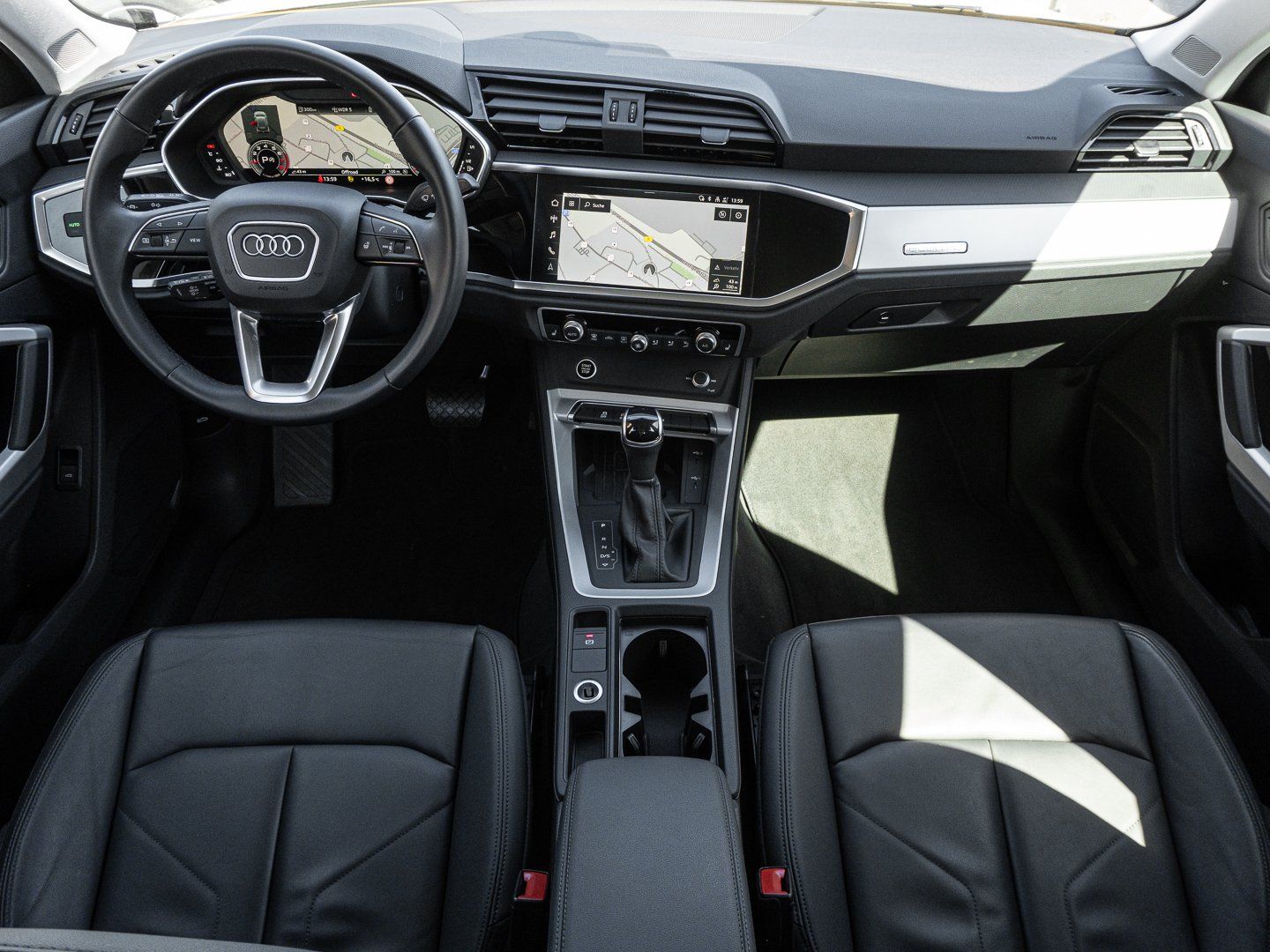 Audi Q3 SUV advanced 40 TFSI quattro S tronic Pano Vi foto 11