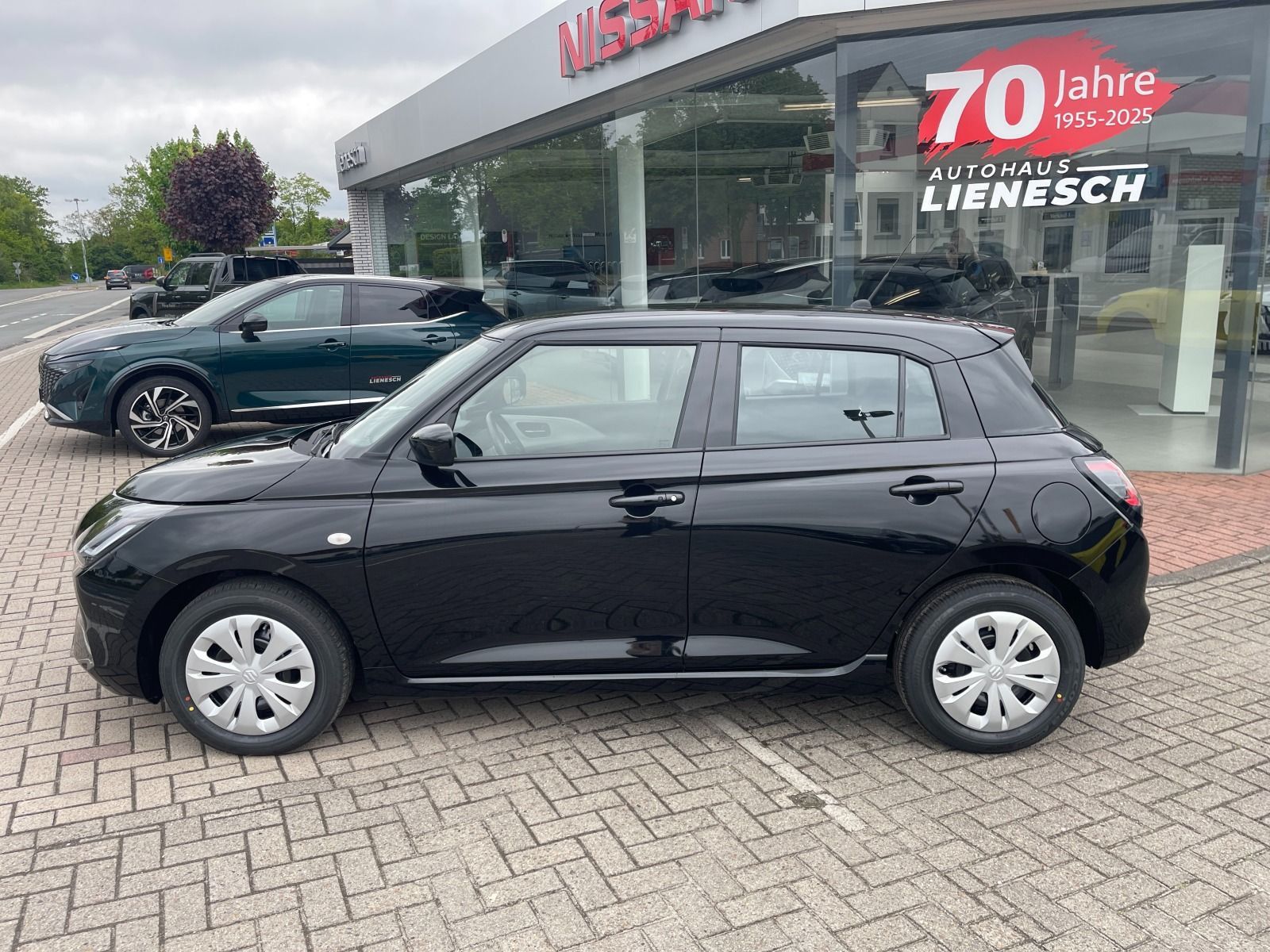 Fahrzeugabbildung Suzuki Swift 1.2 Dualjet Hybrid Club CarPlay/DAB/LED