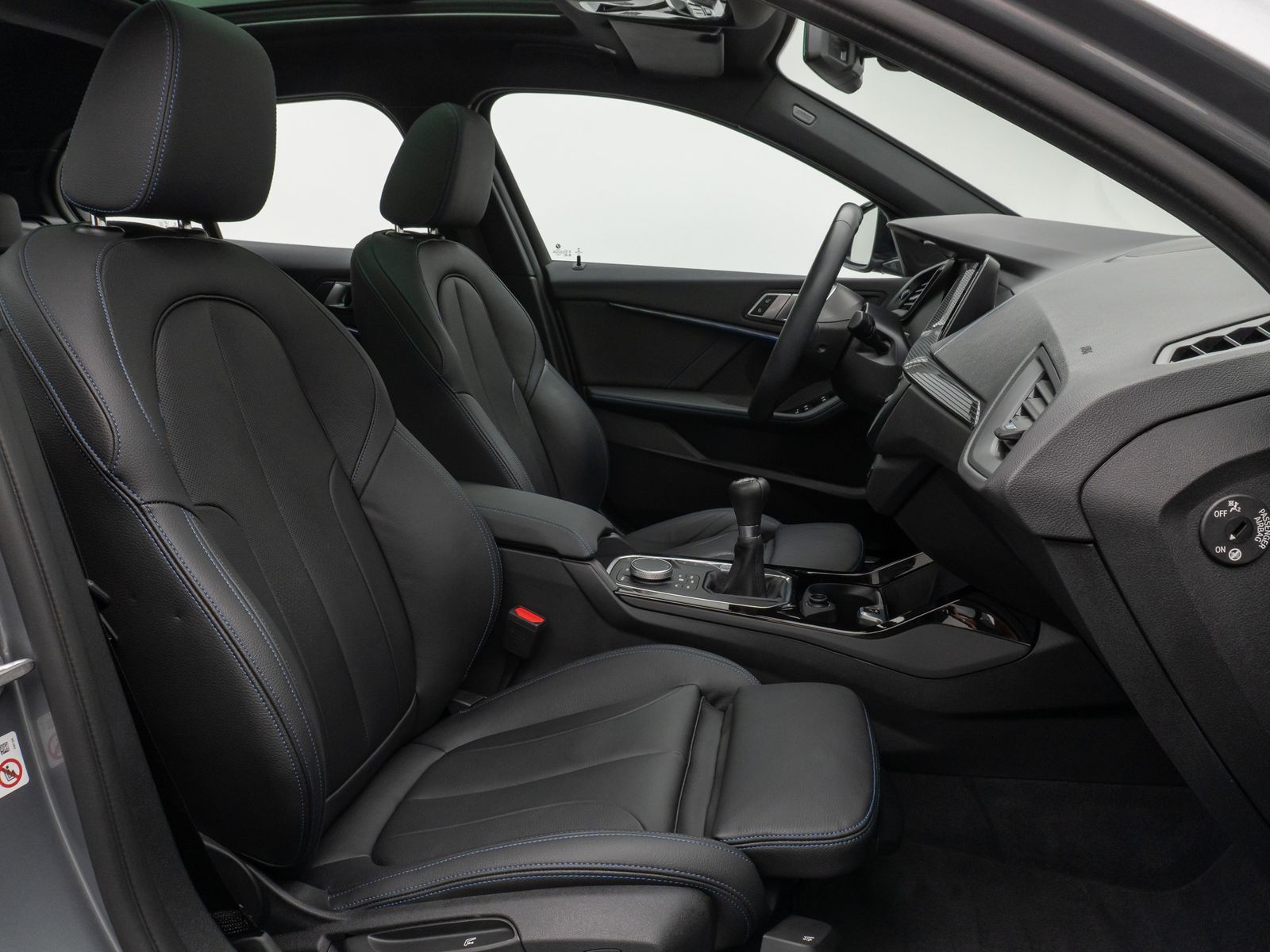 Fahrzeugabbildung BMW 118i M Sport DAB Panorama HiFi Adapt.LED Leder
