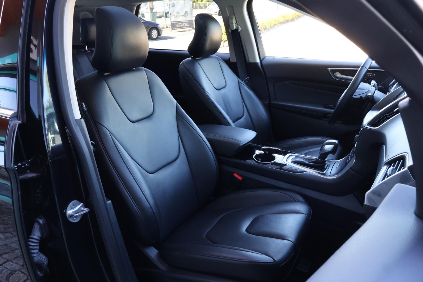 Ford Edge Titanium 4x4 LED/SHZ/NAV/TEMP