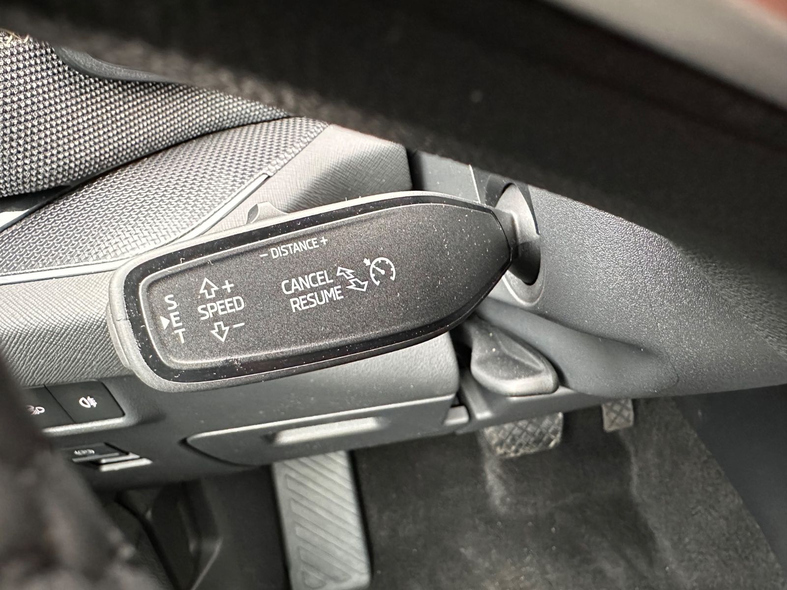 Fahrzeugabbildung SKODA Kodiaq 2.0 TDI 4x4 Selection AHK/7-Sitz/Navi/ACC