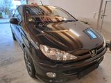 Peugeot 206 CC Platinum 110 Platinium - Peugeot 206 Platinium mit Benzin-Antrieb