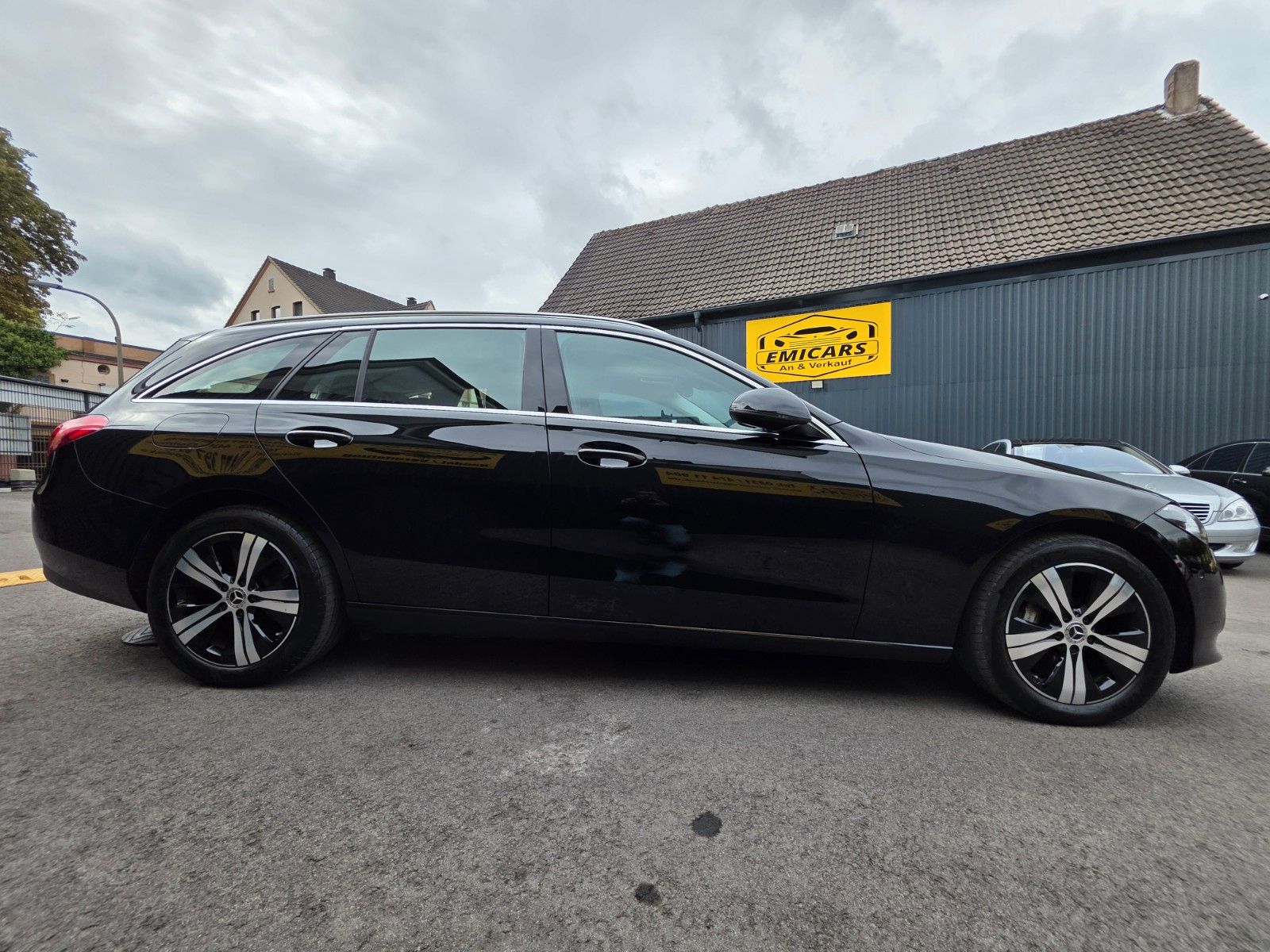 Mercedes-Benz C 300 de T-MODELL 4MATIC AMG LINE HYBRID SPORT foto 4