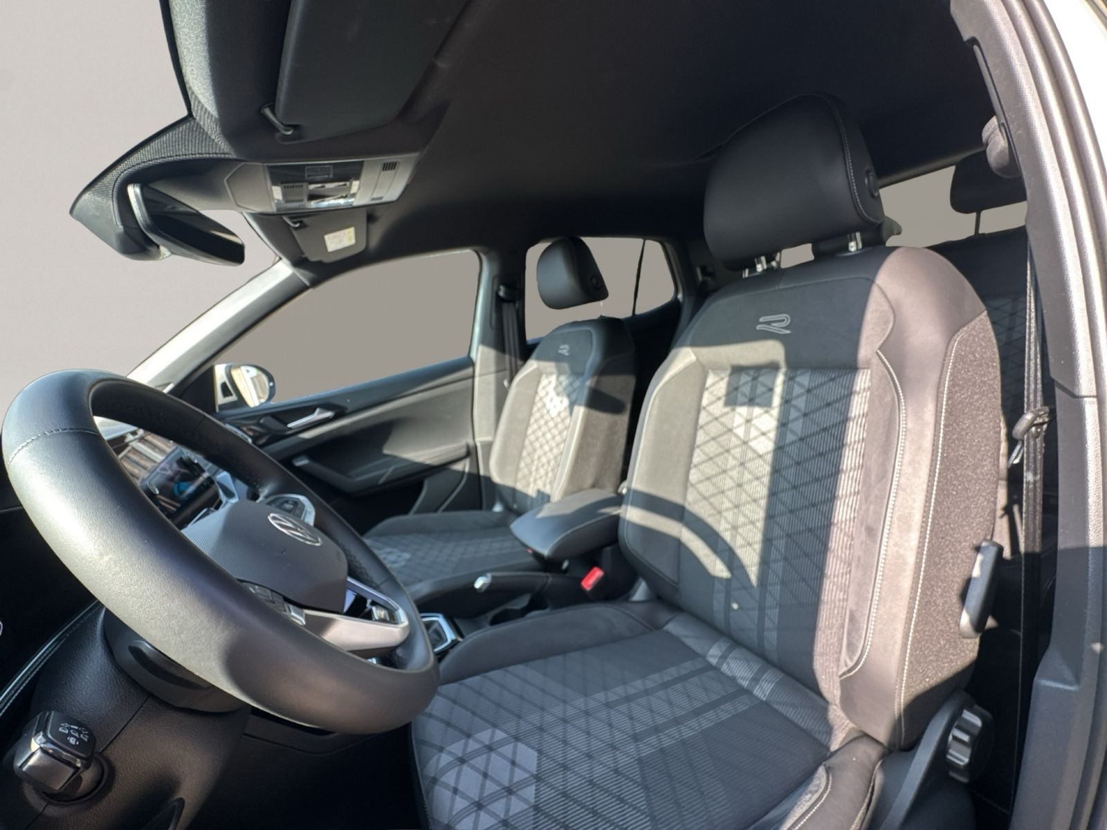 T-Cross 1.5 TSI R-Line, Navi, RearView, ACC, Key