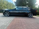 BMW 320 Baureihe 3 Lim. 320d xDrive - BMW 320 aus 2010: 320d