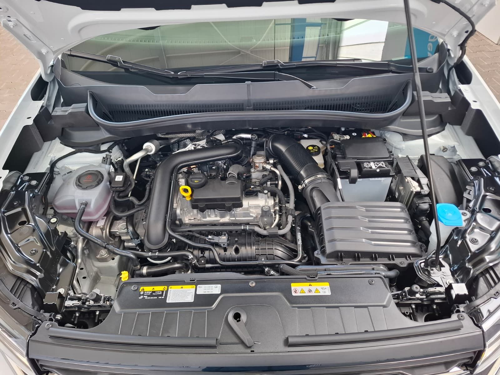Fahrzeugabbildung Volkswagen T-Cross Energy 1.0 TSI 70 kW + LED +ACC +LaneAss