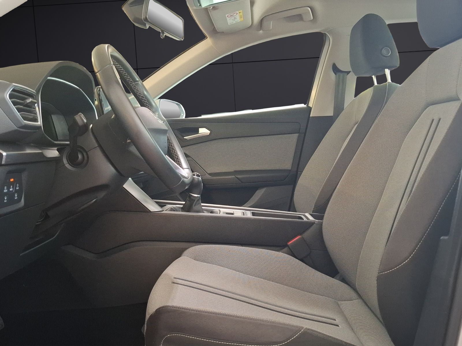 Fahrzeugabbildung SEAT Leon ST TSI Style LED AHK Navi AID ACC RFK SH
